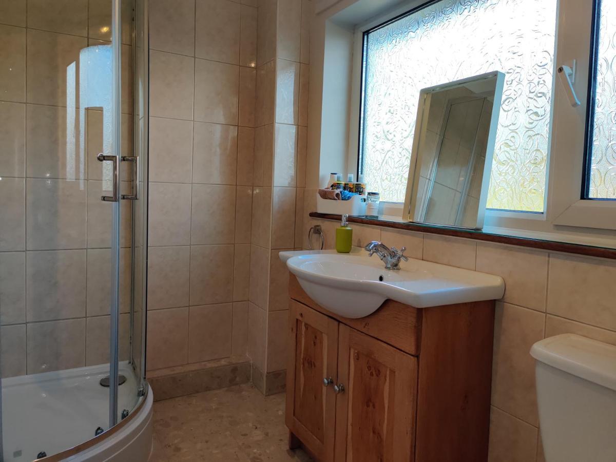 Bed and Breakfast Nant Gloyw Озуэстри Экстерьер фото