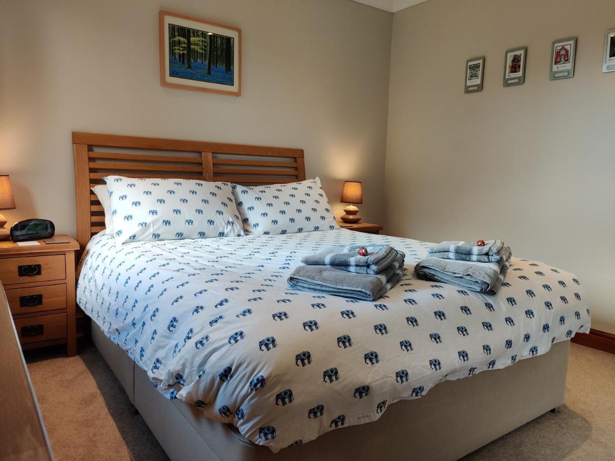 Bed and Breakfast Nant Gloyw Озуэстри Экстерьер фото